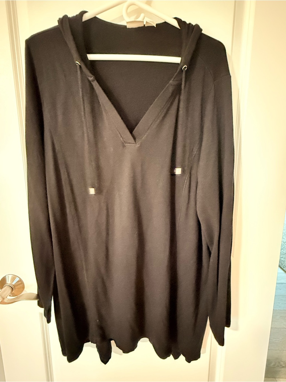 Women’s Black V-Neck Hooded Sweater